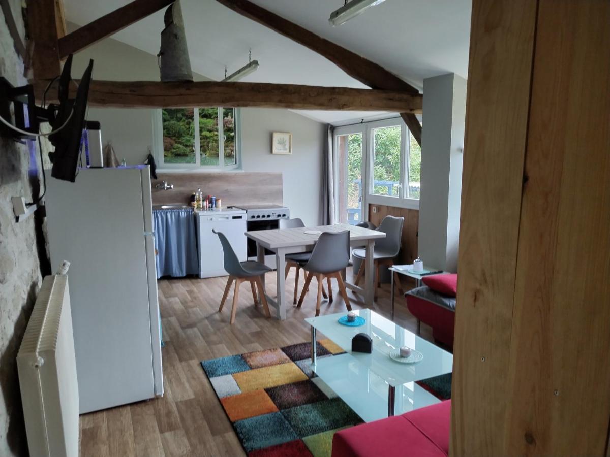 Chambre 2 A 4 Pers Gite Du Gardoir Boresse-et-Martron Dış mekan fotoğraf